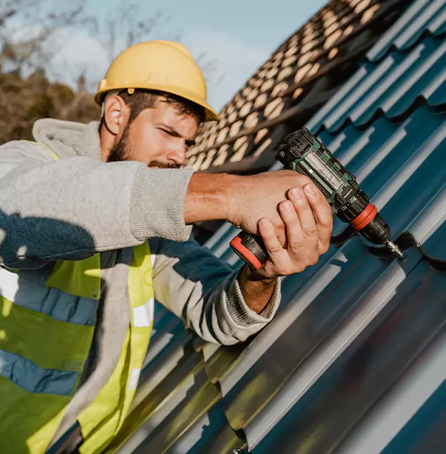 Oak Lawn Homeowners Count on Oak Lawn Roofing Contractors for Steel Roofing Excellence