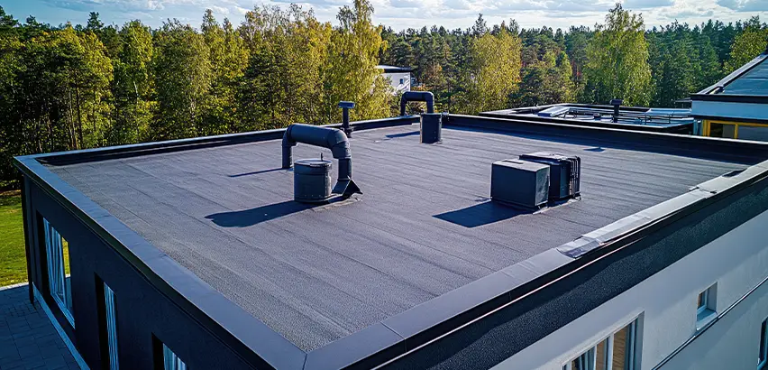 Professional Flat Roof Replacement Services in Oak Lawn, IL