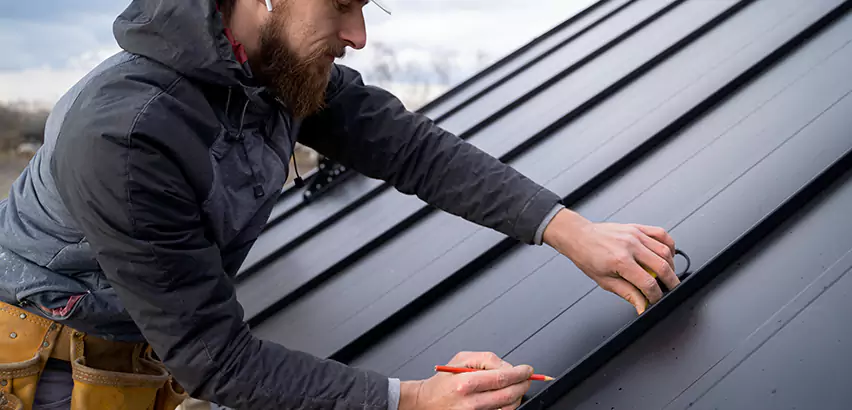 Professional Steel Roof Repair Services in Oak Lawn, IL