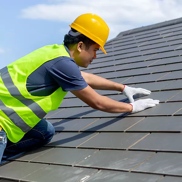 Why Oak Lawn Businesses Rely on Oak Lawn Roofing Contractors for Roof Maintenance?