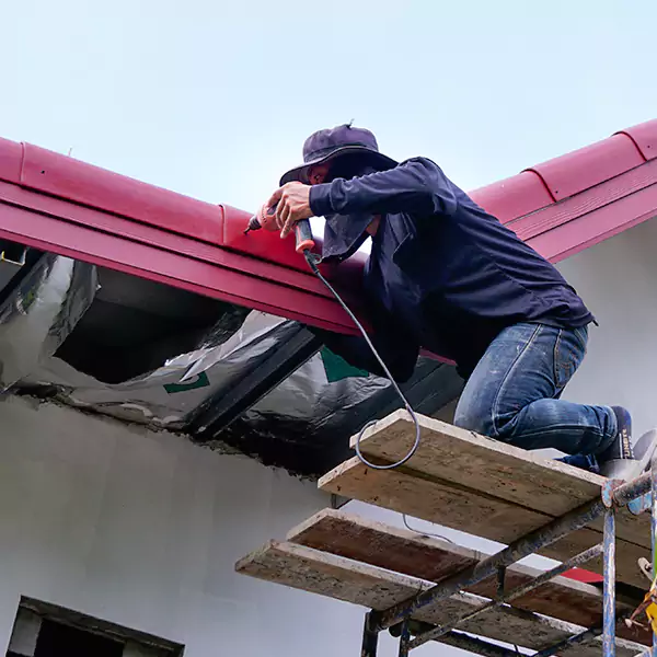 Why Oak Lawn, IL Homeowners Choose Oak Lawn Roofing Contractors for Fascia Repair?