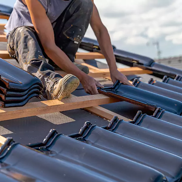Why Oak Lawn Homeowners Choose Oak Lawn Roofing Contractors for Roof and Gutter Repair?