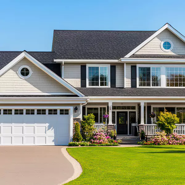 Why Oak Lawn Homeowners Choose Oak Lawn Roofing Contractors for Roofing and Siding?