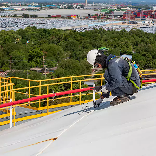 Why Oak Lawn Roofing Contractors Is Oak Lawn's Trusted TPO Roofing Team?